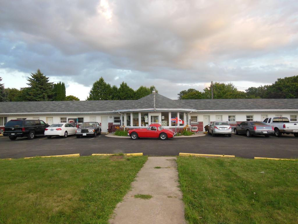 Kent Motel Chatham-Kent Экстерьер фото