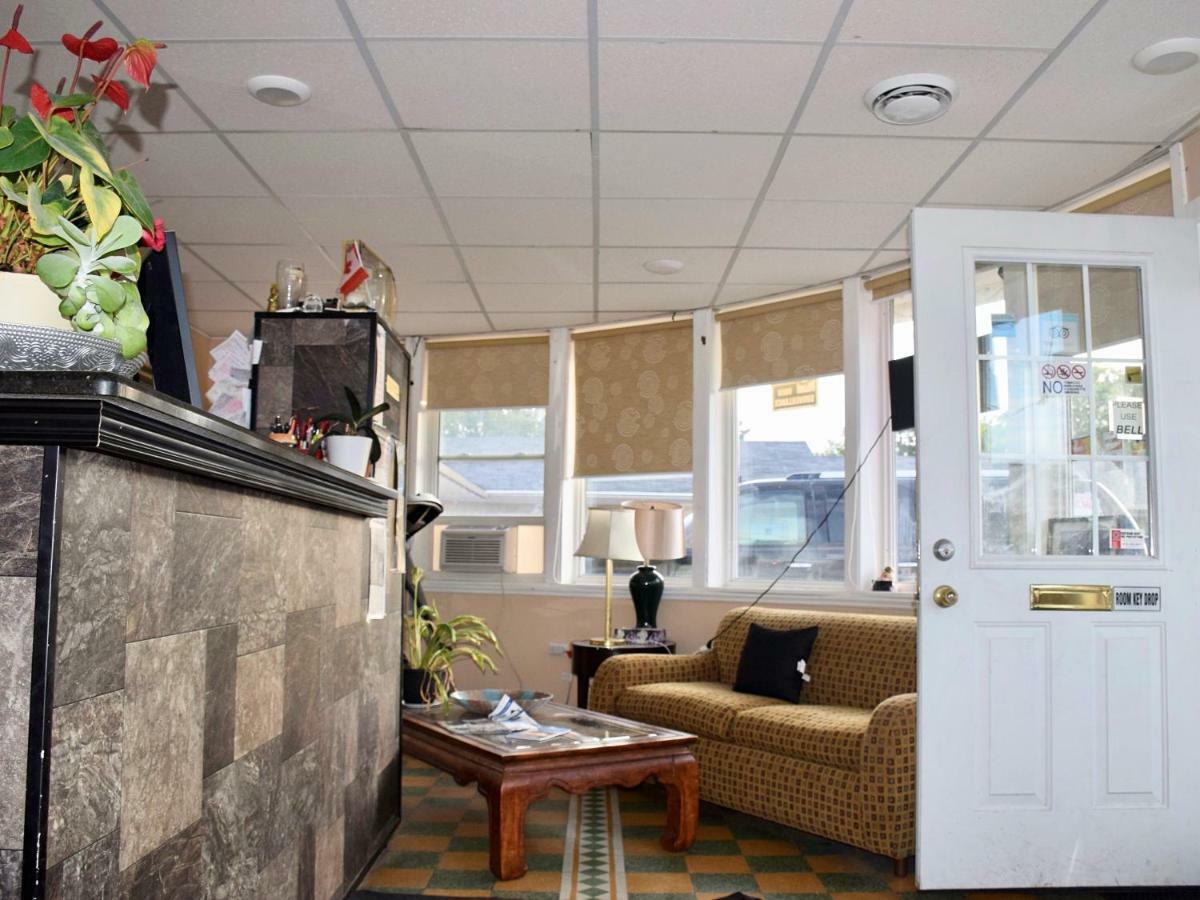 Kent Motel Chatham-Kent Экстерьер фото